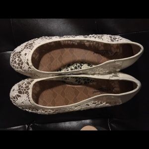 Lucky brand lace flats
